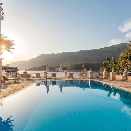 Club Capa Hotel Каш Екстериор снимка