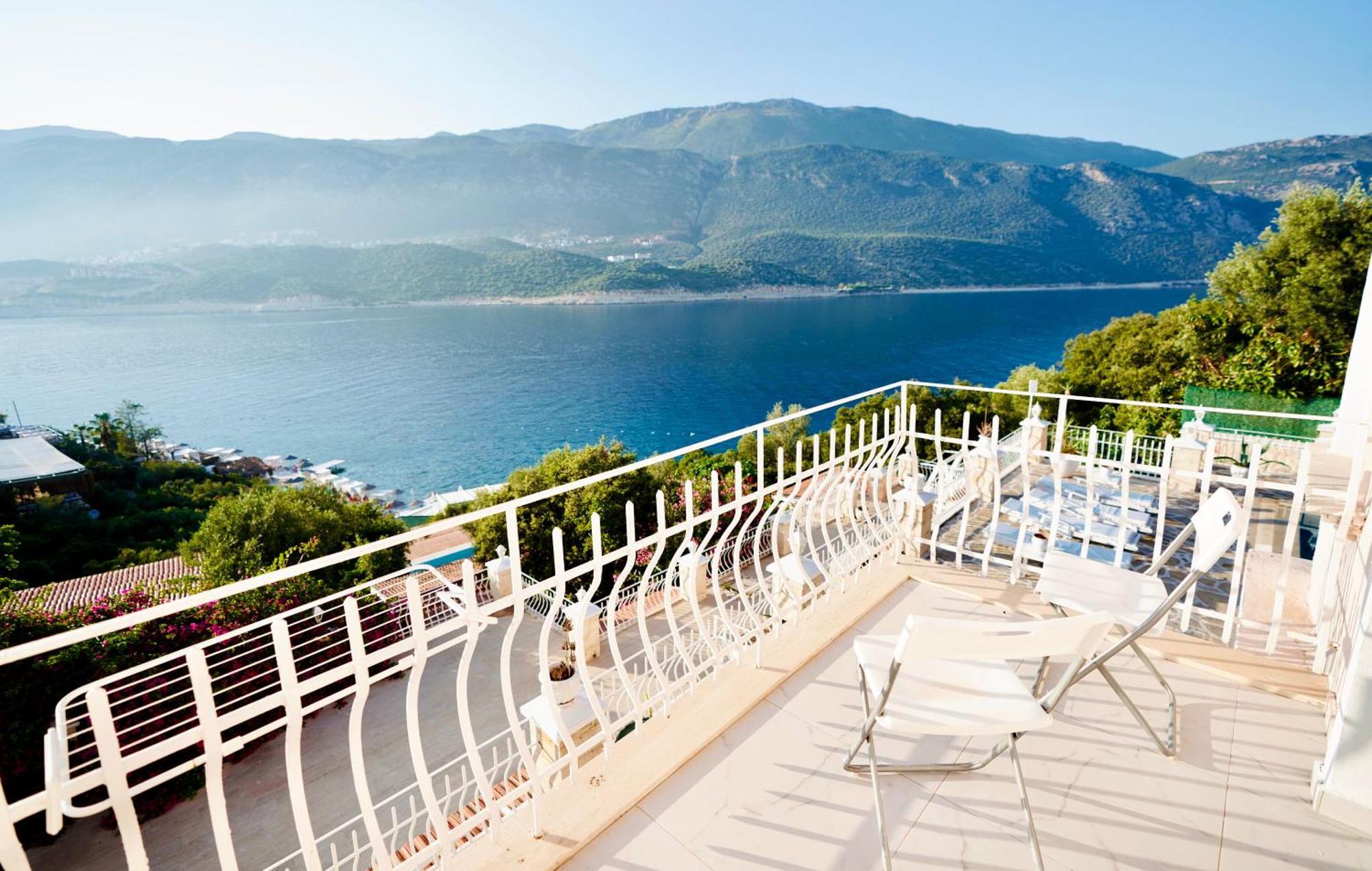 Club Capa Hotel Каш Екстериор снимка