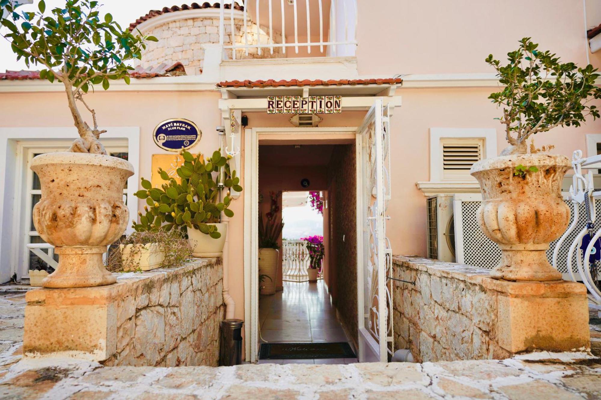 Club Capa Hotel Каш Екстериор снимка