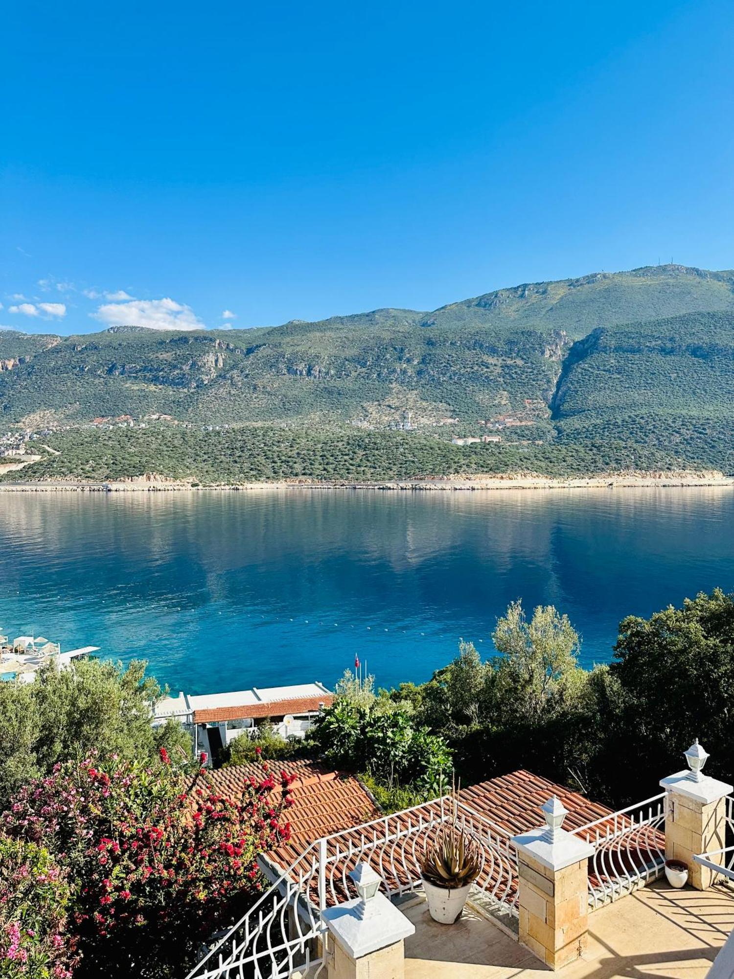 Club Capa Hotel Каш Екстериор снимка